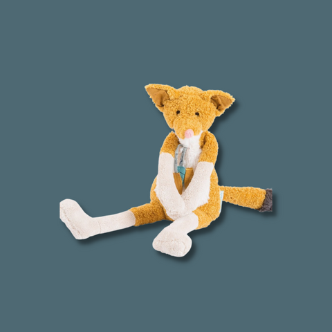 Fox with a bolo on