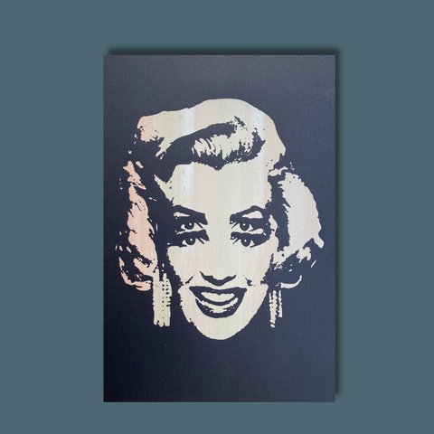 Marilyn Monroe with four eyes