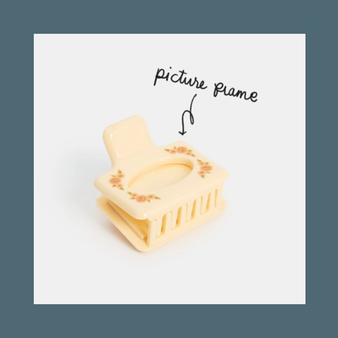 Vintage Frame Midi Hair Claw