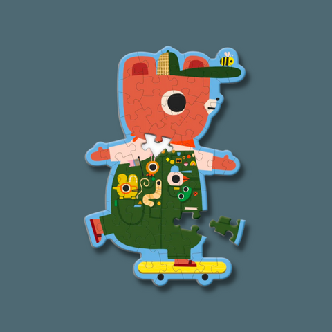 Bear on a skateboard